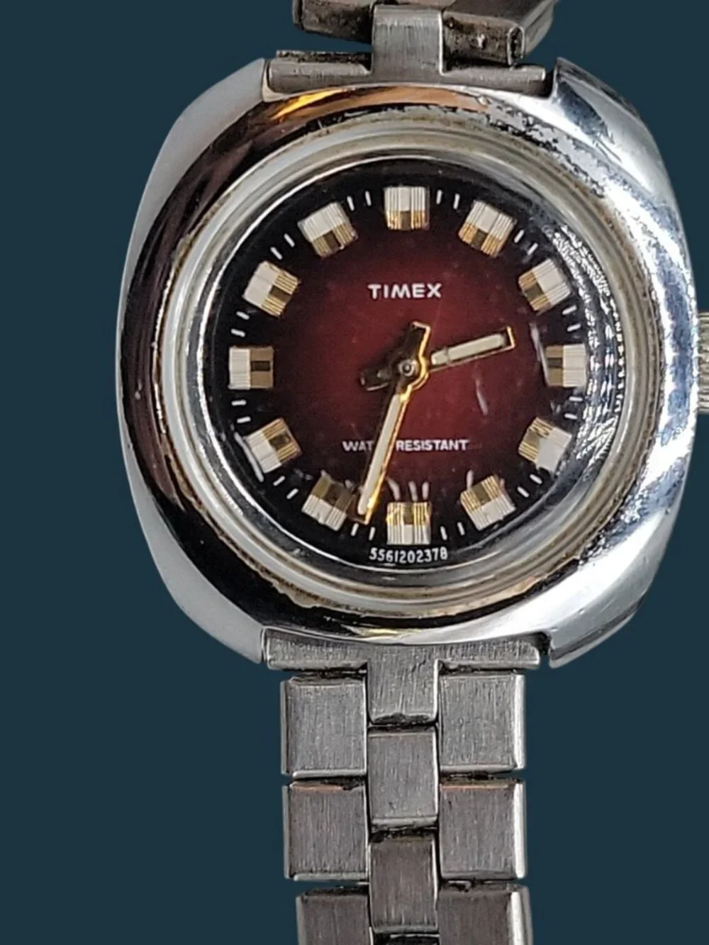 Vintage 1978 Timex Cavatina Manual Wind Watch Maroon Dial 26mm Stretch Band RUNS